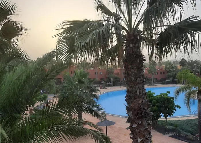 Apartamento Apartment With Pool