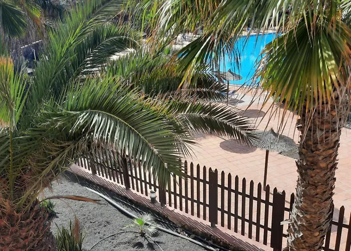 Apartment With Pool Apartamento