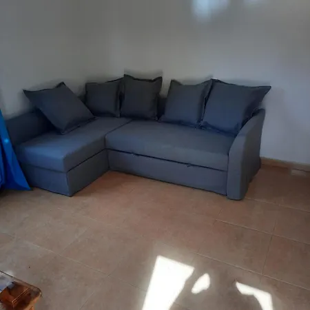 Apartment With Pool Appartement